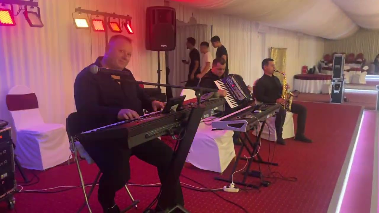 Hora ca pe la Micești!