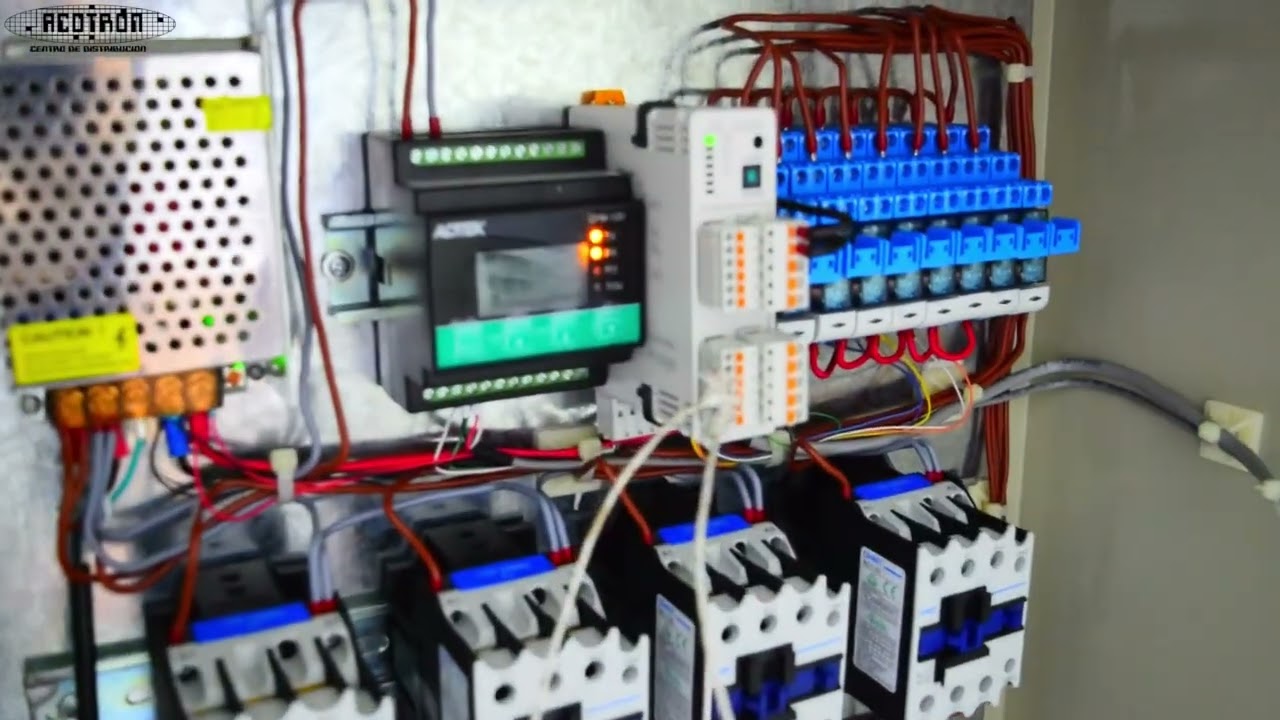 Control HVAC con 6 ventiladores en escalera y sistemas de REFRIGERACIÓN en PANTALLA HMI