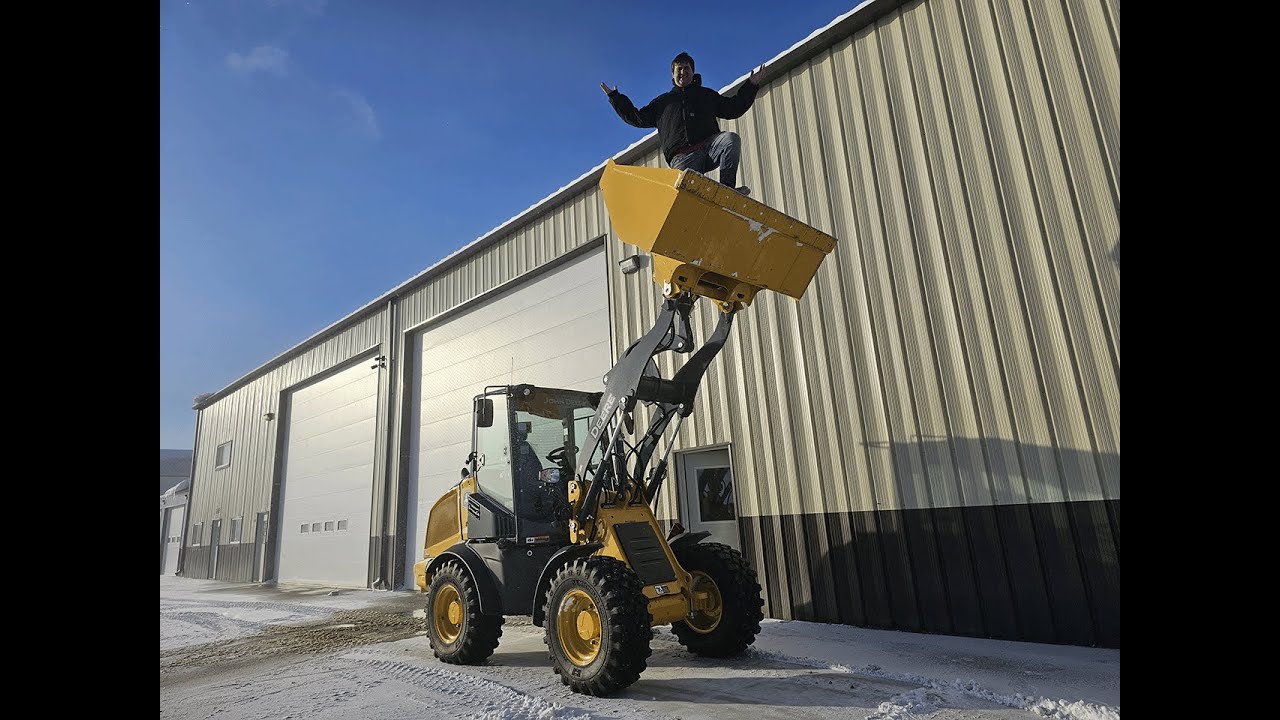 John Deere 244L Честный обзор...