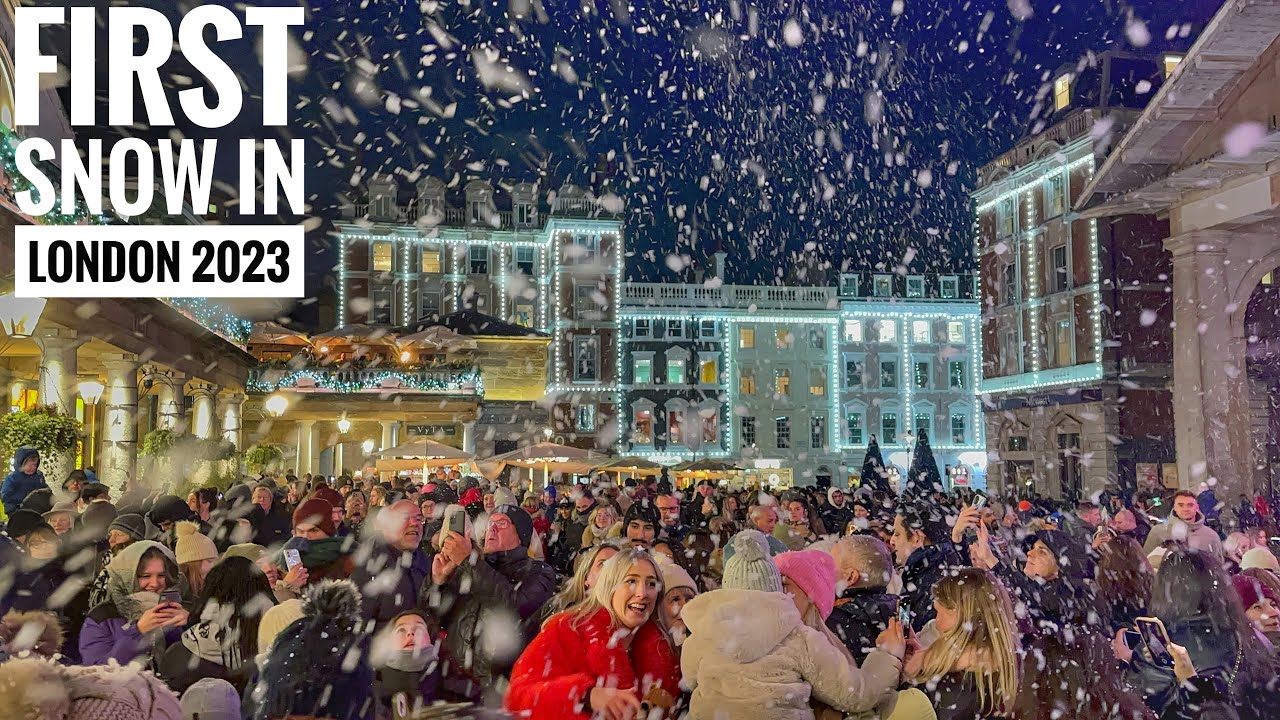 London Christmas Evening Lights Tour | London Snow in Covent Garden | London Winter Walk [4K HDR]