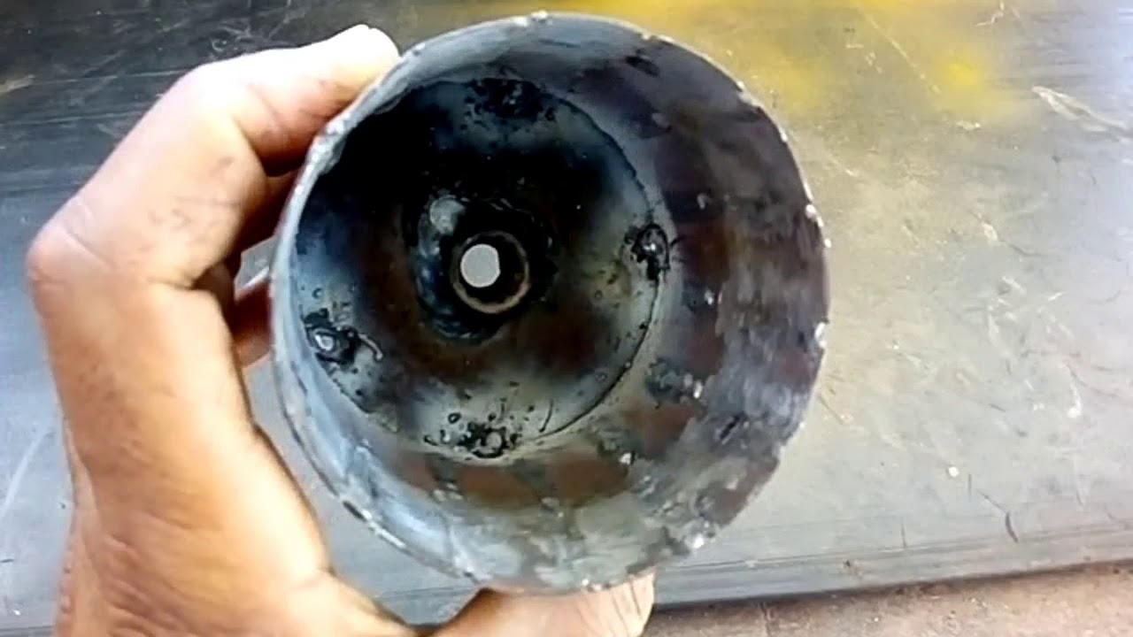 Como fazer uma chave caseira, para tirar o filtro de óleo lubrificante da Sprinter.