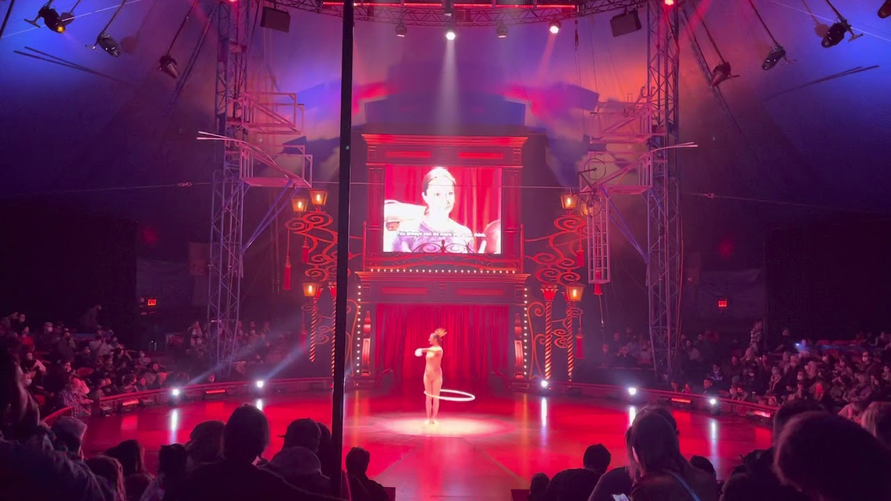 Big Apple Circus 2022 Hula Hoop act Irina Akimova