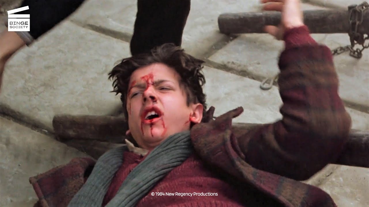 Il &eacute;tait une fois en Am&eacute;rique : Ils se font tabasser