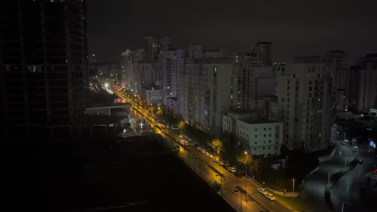 30 Minutes Night City Ambience 🌃| Calm Urban View
