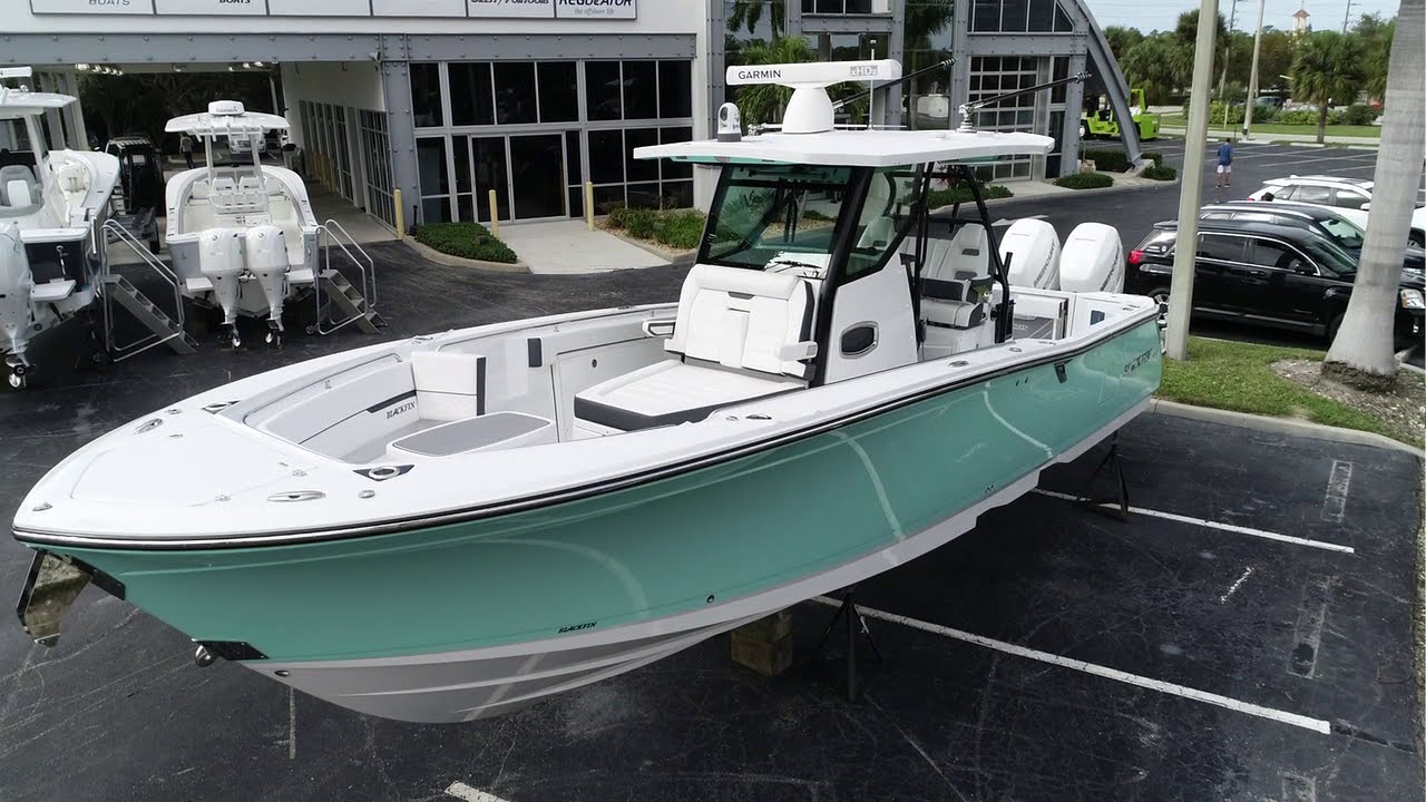 Blackfin 332 CC