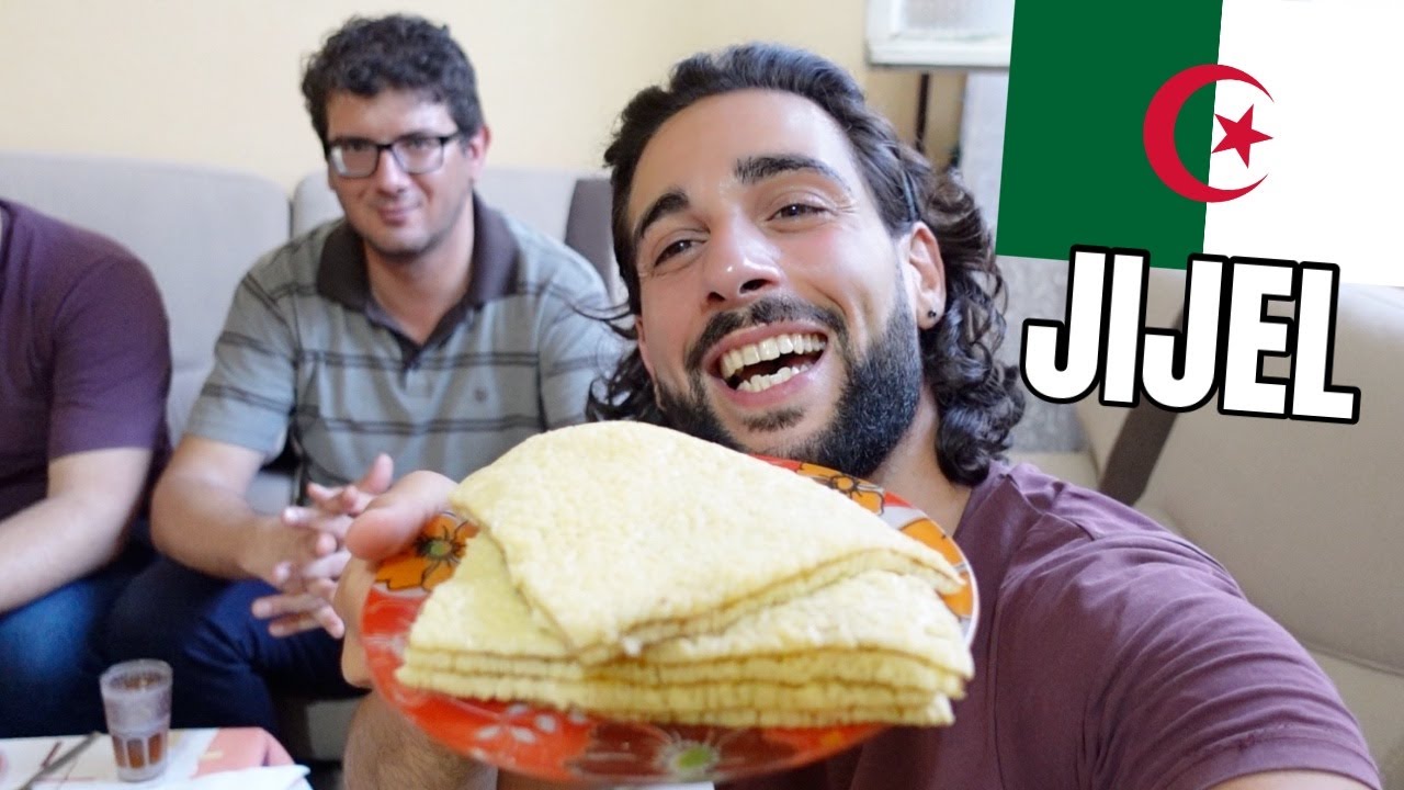 JE TESTE DES CREPES UNIQUES AU MONDE A JIJEL EN ALGERIE 🇩🇿