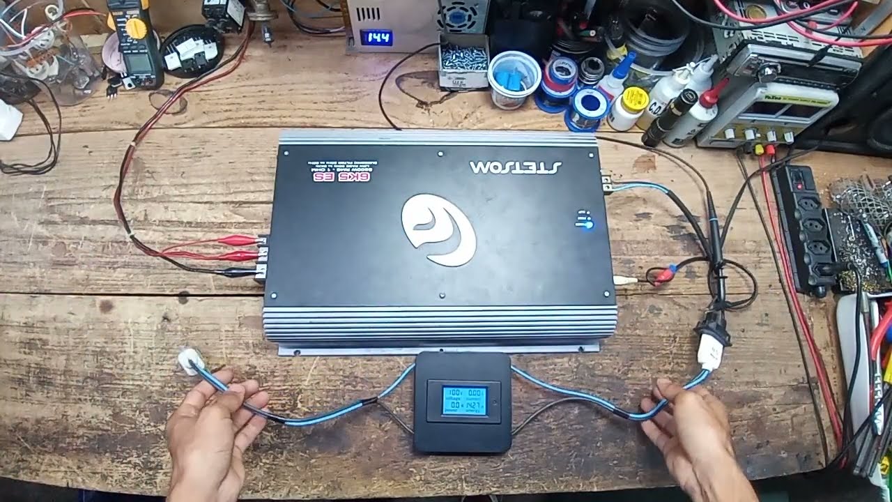 Amplificador automotivo funcionando como inversor