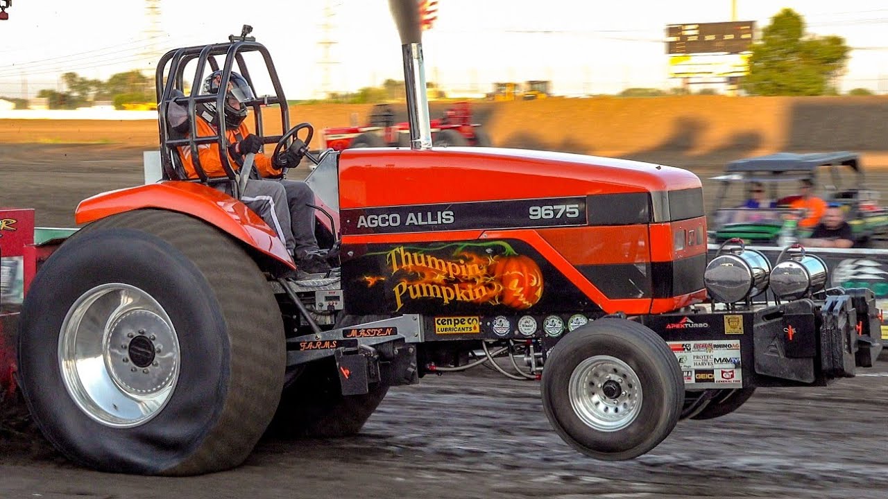 EPIC Tractor Pulling! Super Farm Tractors! Joliet, Illinois Red, White, and Boom! Dirt Oval Route 66