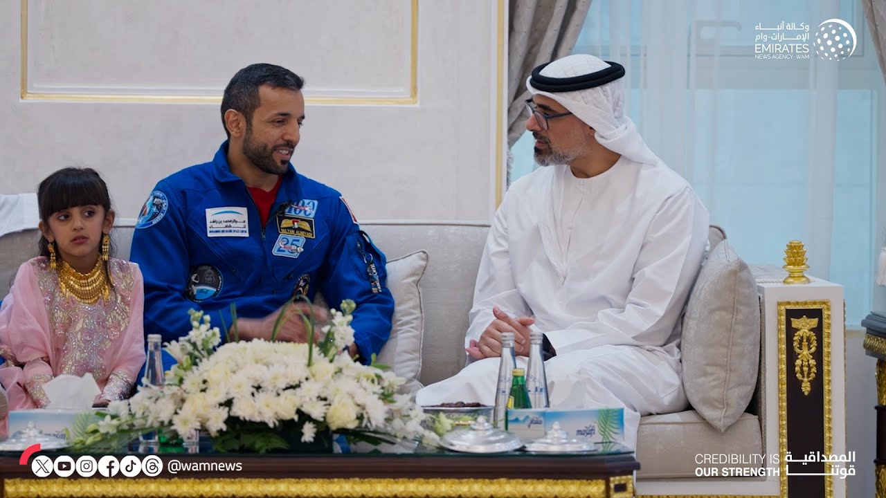 خالد بن محمد بن زايد يحضر حفل استقبال رائد الفضاء الإماراتي سلطان النيادي في العين