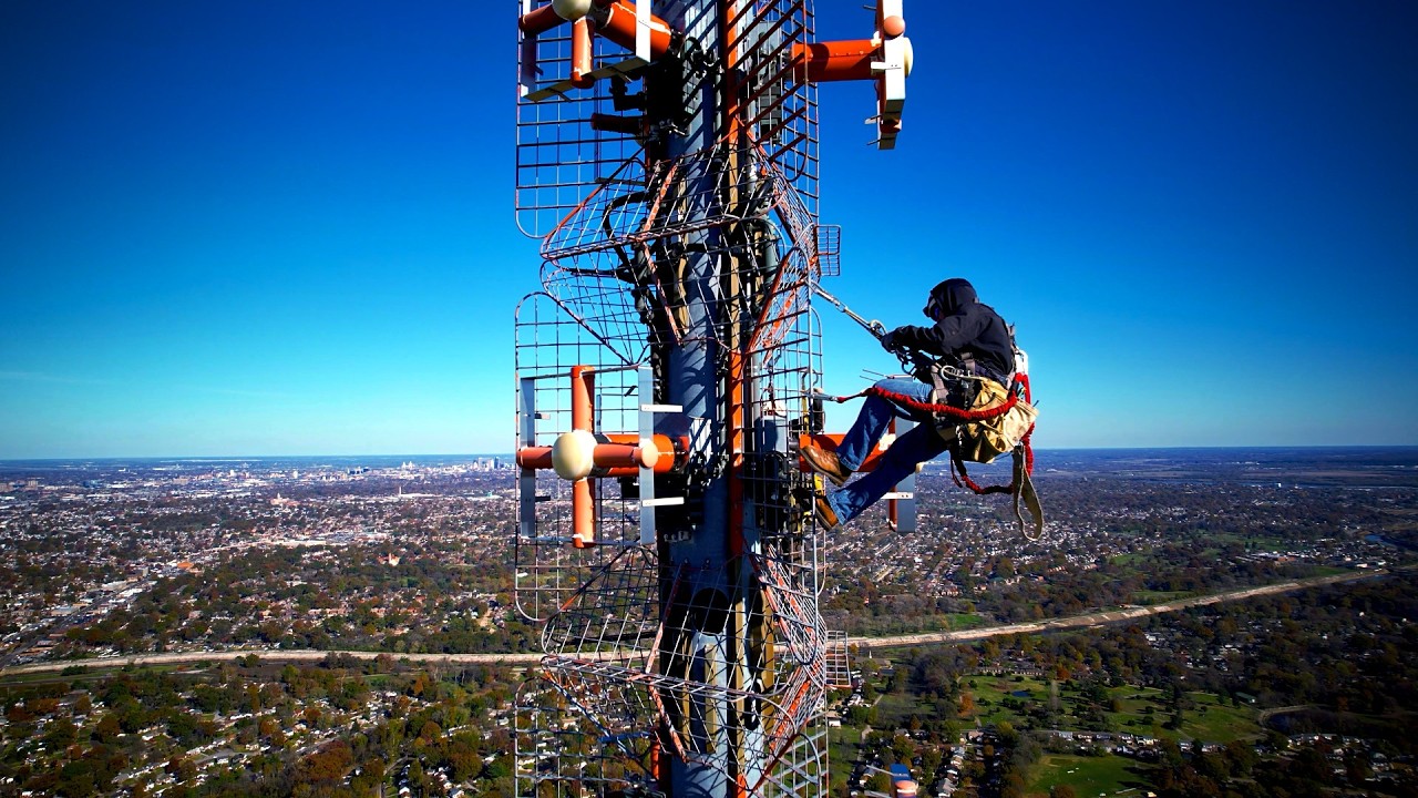 Engineers react to 1100 ft Radio Tower Climb