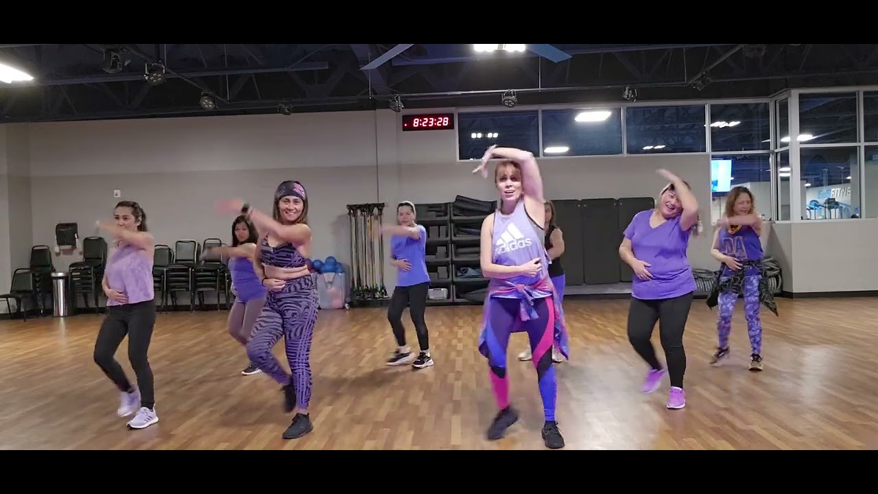 Oye Como Va (Celia Cruz) - Zumba with Sandra