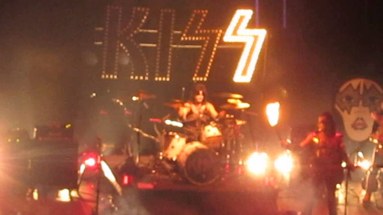 120613 834 KISS Alive! NYC Firehouse