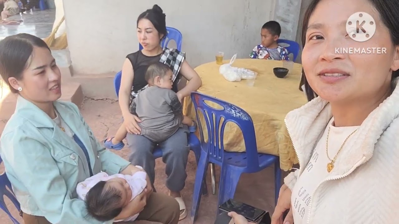 Nrog peb noj mov nawb