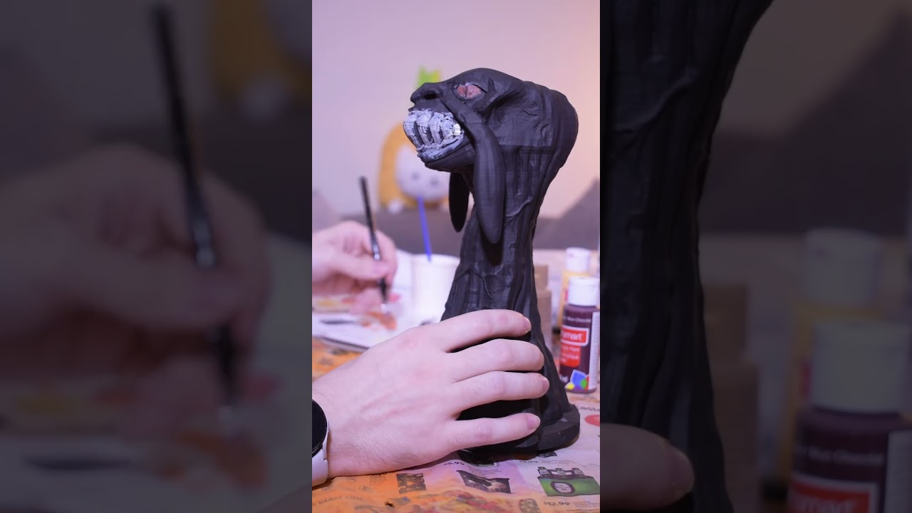 Kingseeker Frampt - painting a freakboy