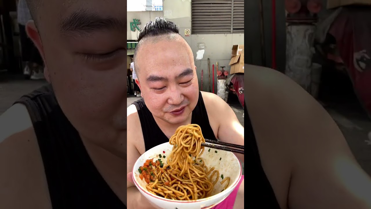一碗热干面，满是烟火气#寻味烟火气 #心动打卡指南 #打卡街边美食 #过早 #热干面