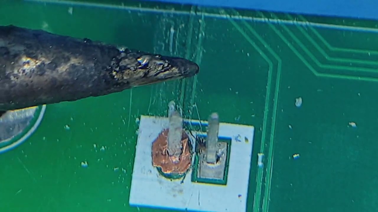 Soldering to peeled track PCB repair