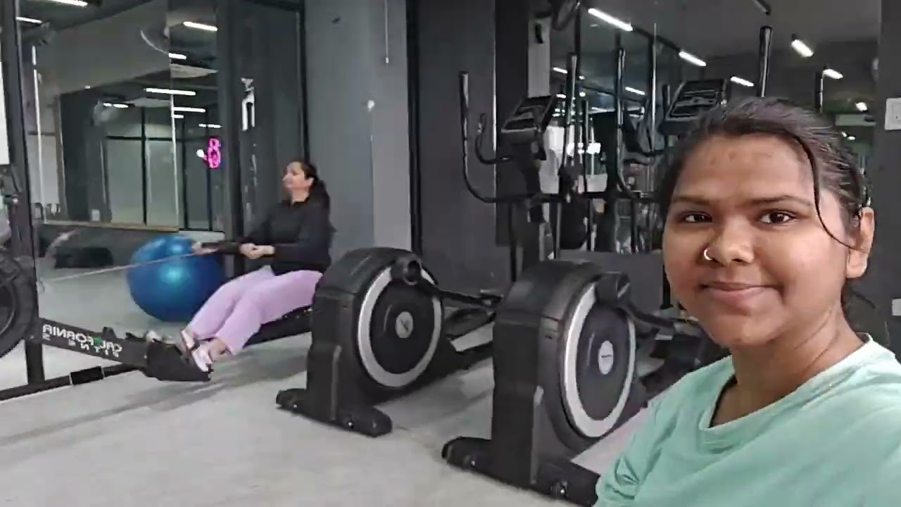 Gym se ghr aane k baad bhut tried ho gye