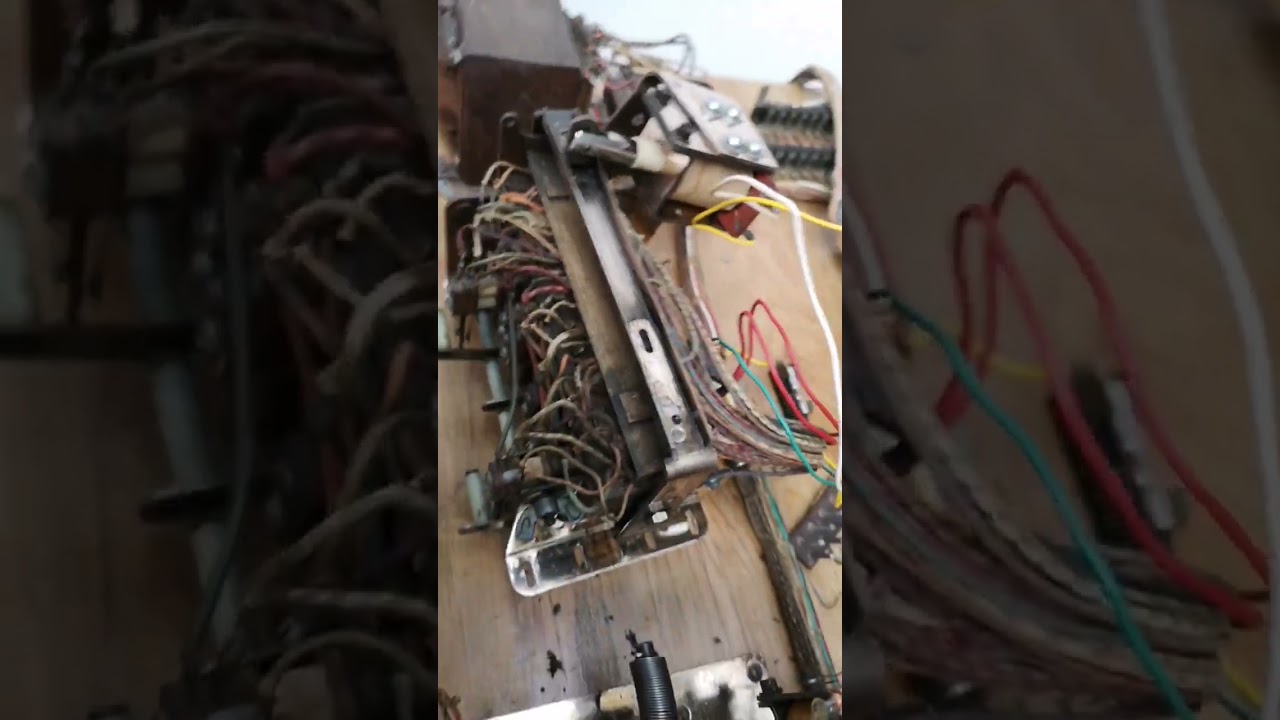 Restauration planche de fond Gottlieb 2001 partie 8 Bank Relay