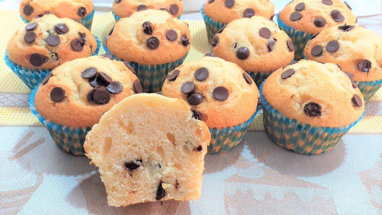 MAGDALENAS con PEPITAS de CHOCOLATE-Truco para obtener un BUEN COPETE