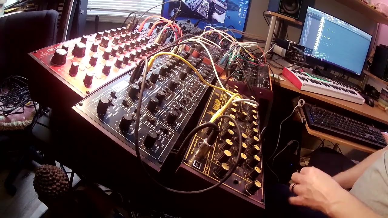 9520251 Behringer Synths Open VCA Crave and DAW Sequences Dark Synth Soundscape