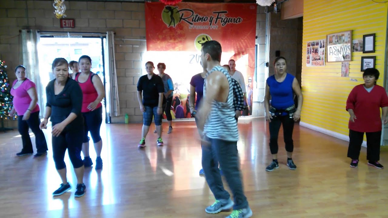 Hound Dog Zumba Francisco Baez