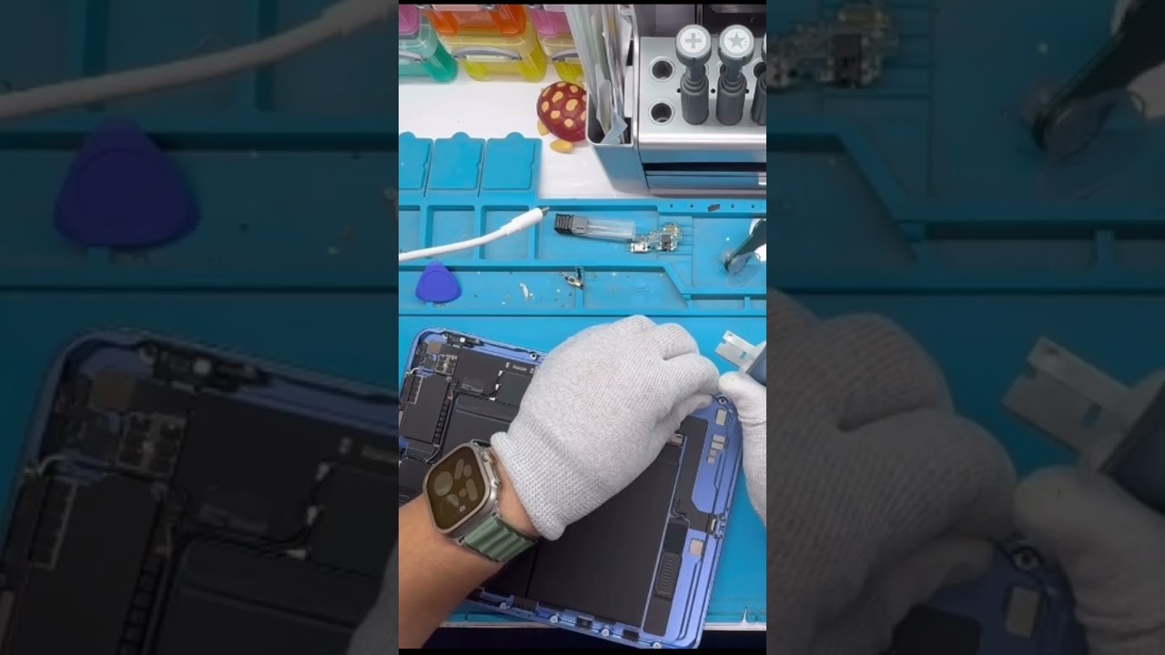 iPad 10th Generation (2022) – Model A2696Touch screen replacement 🔧