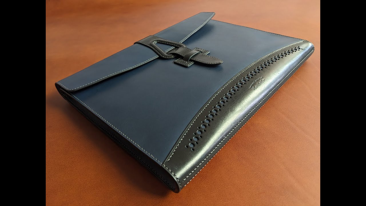 Making a leather portfolio (PDF pattern)