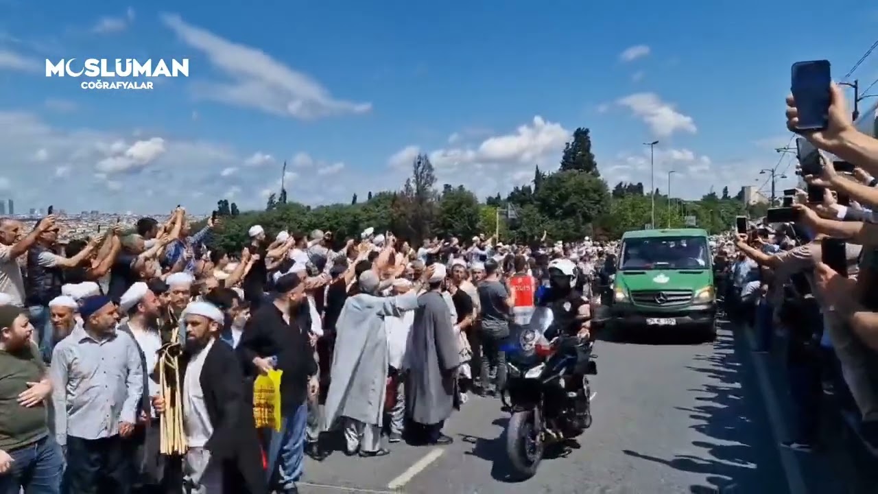 Mahmut Efendi Hazretlerinin cenaze töreni