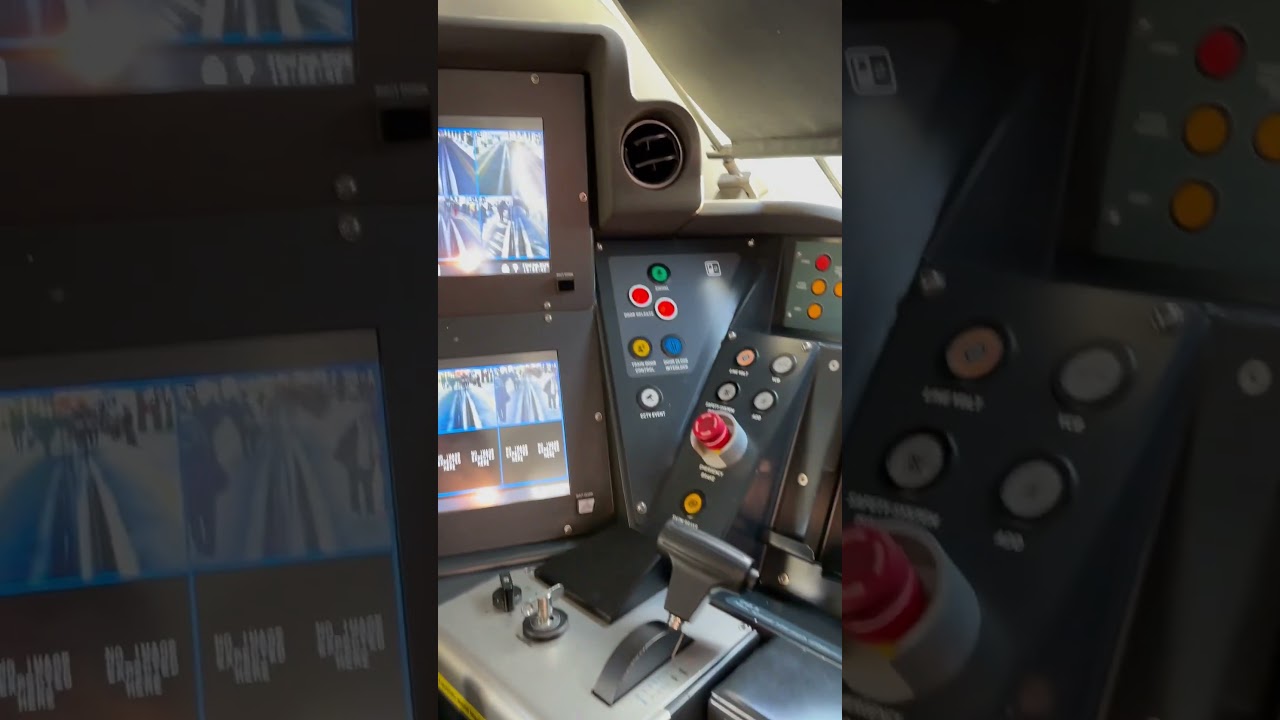 The cab of an LNER Azuma at York ￼#YorkStation #Cab#Azuma#LNER #Trainspotting#Railway#Yorkshire #4u￼
