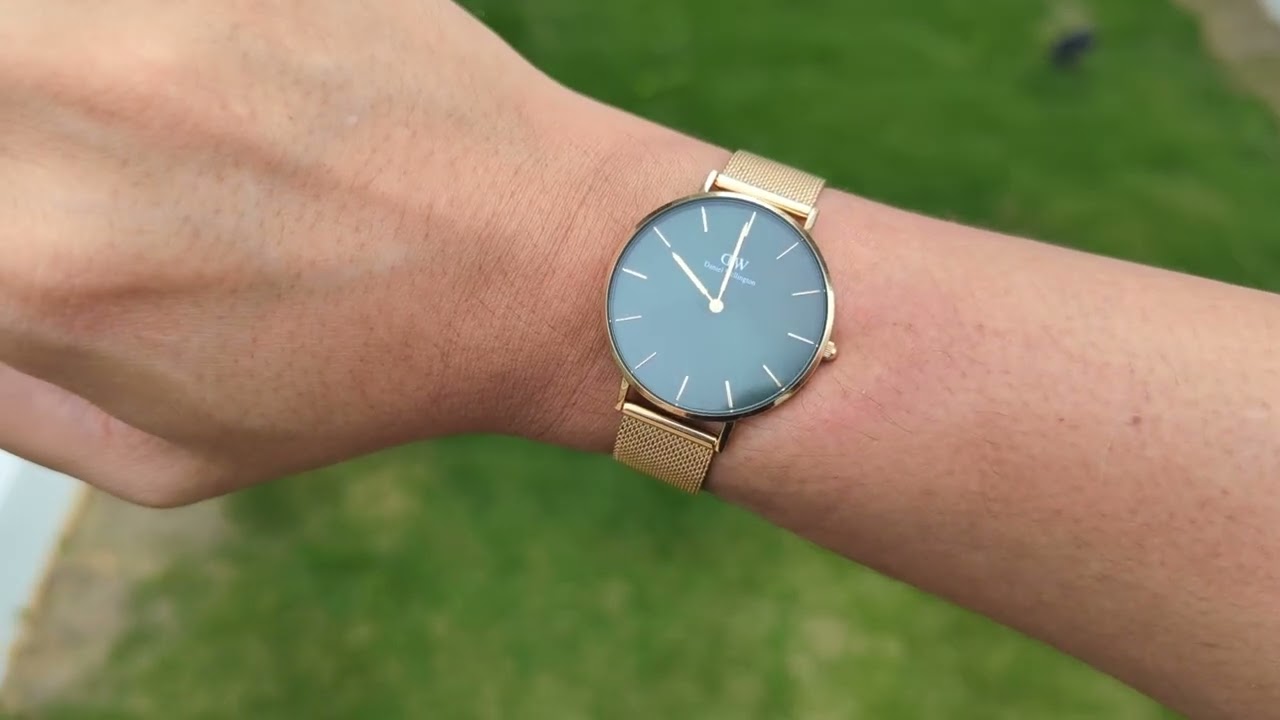 Daniel Wellington & Tissot Minimalist Green Dials - My quick thoughts and wrist roll