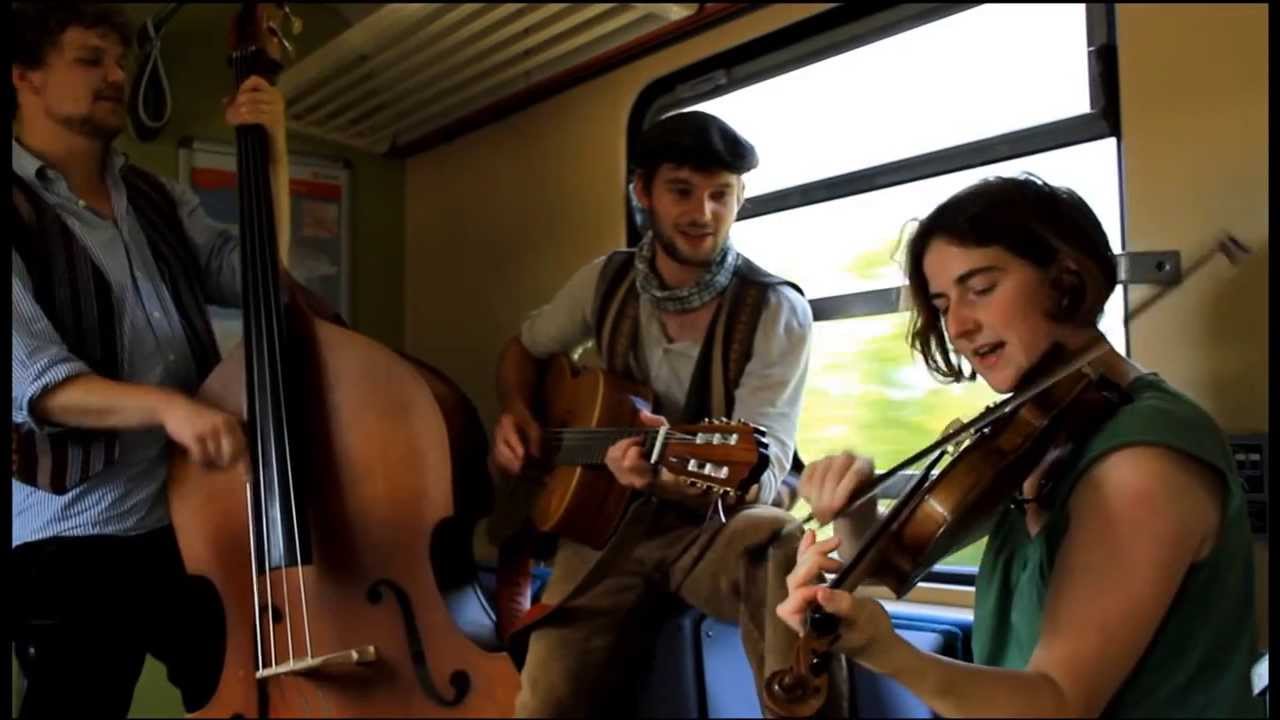 Bleib' steh'n, alte Dampflok / Pastoi Paravos - SchaffnerInnen ScoutingTrain Orkestar
