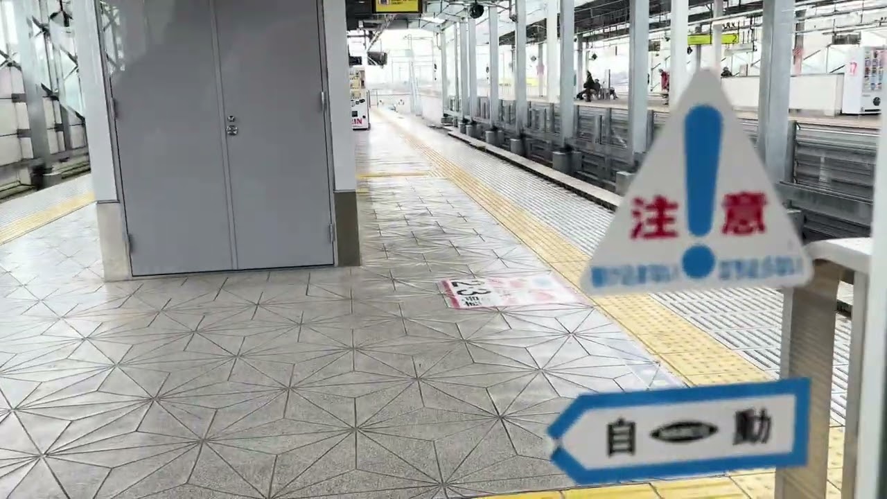 伊勢崎駅（東武伊勢崎線待合室）のナブコ自動ドア