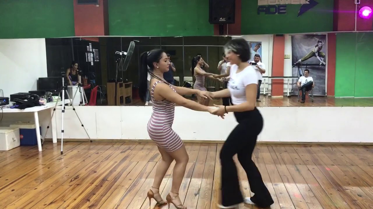 Stephanie Lucero & Anita bachata Dj Tronky