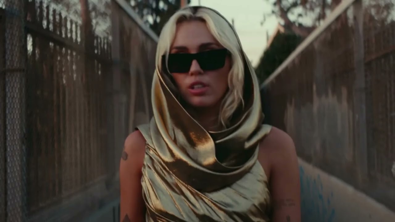 MILEY CYRUS - FLOWERS (Lyrics)