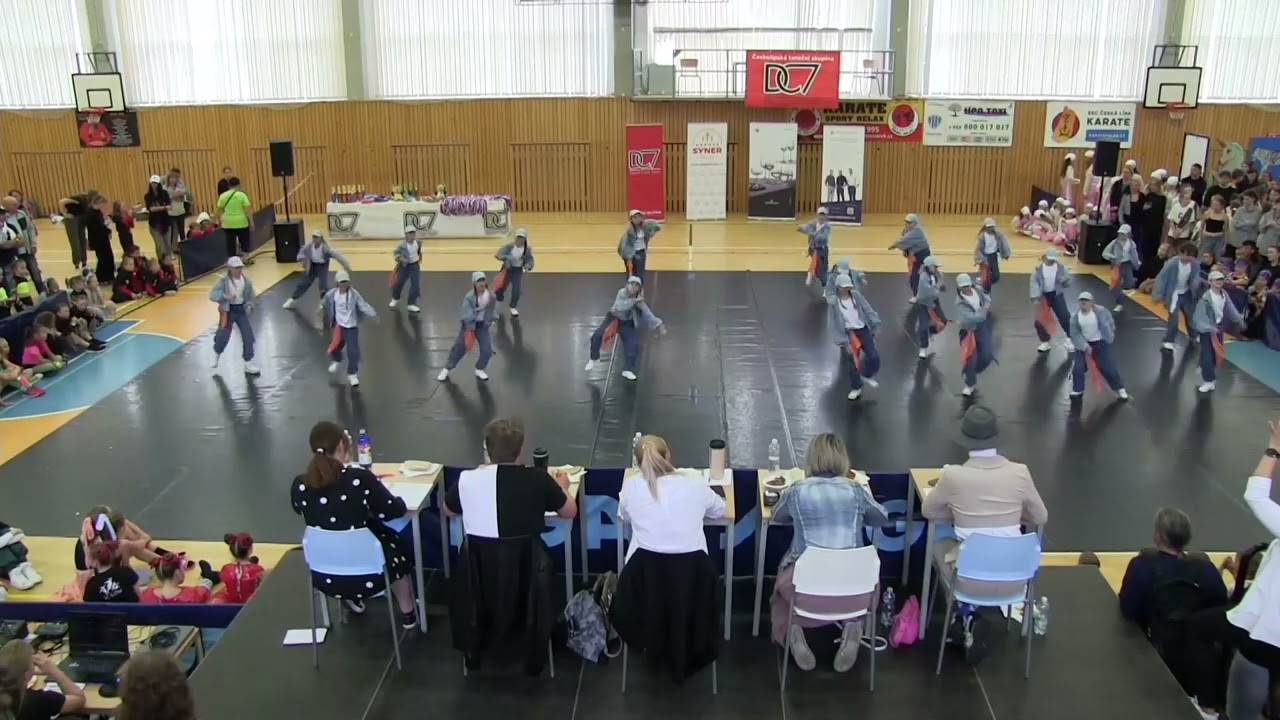 UR Dancers - Traffic jam, O cenu starostky města Česká Lípa
