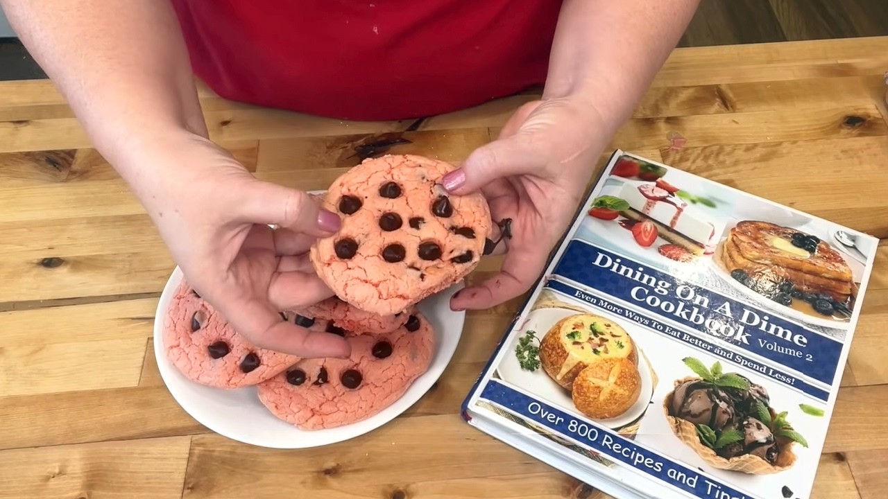 4 ingredient Valentine's Cookies & One Pan Dinner! This Week's Cook With Me!