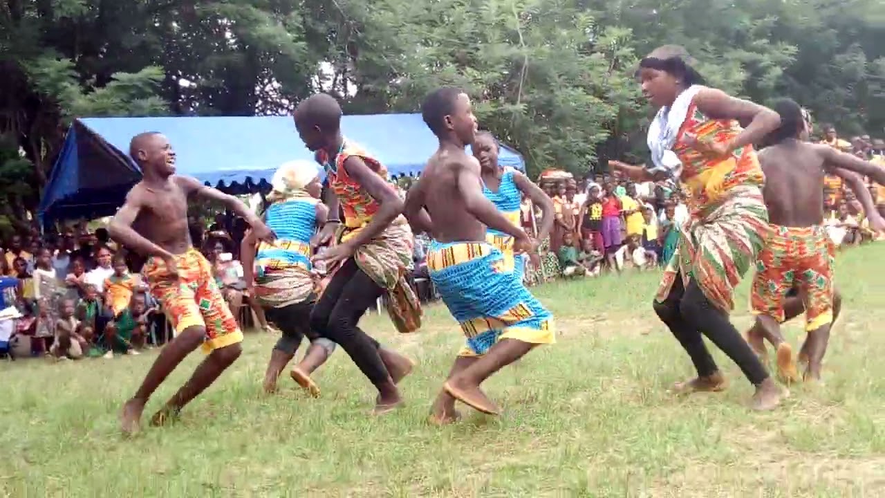 NYIVE CULTURE DANCE