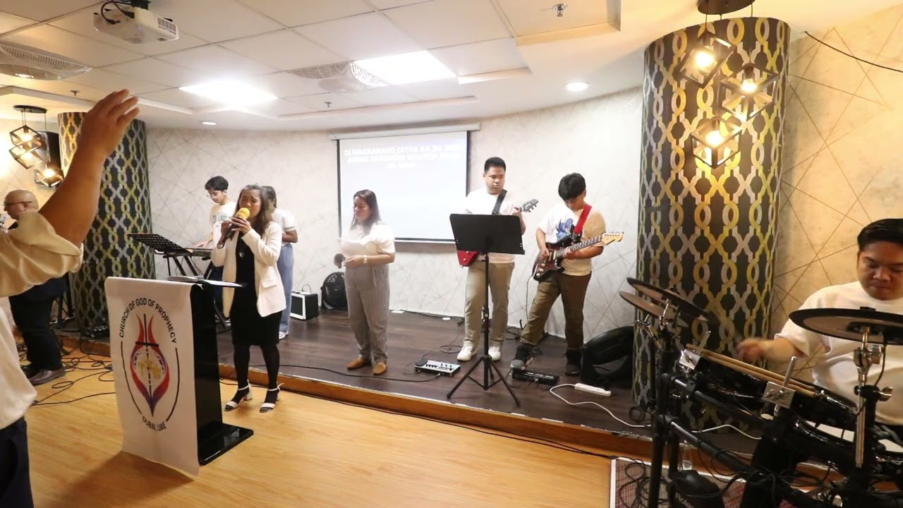 Diyos ka sa amin by Hope Filipino Worship (COGOP DXB)