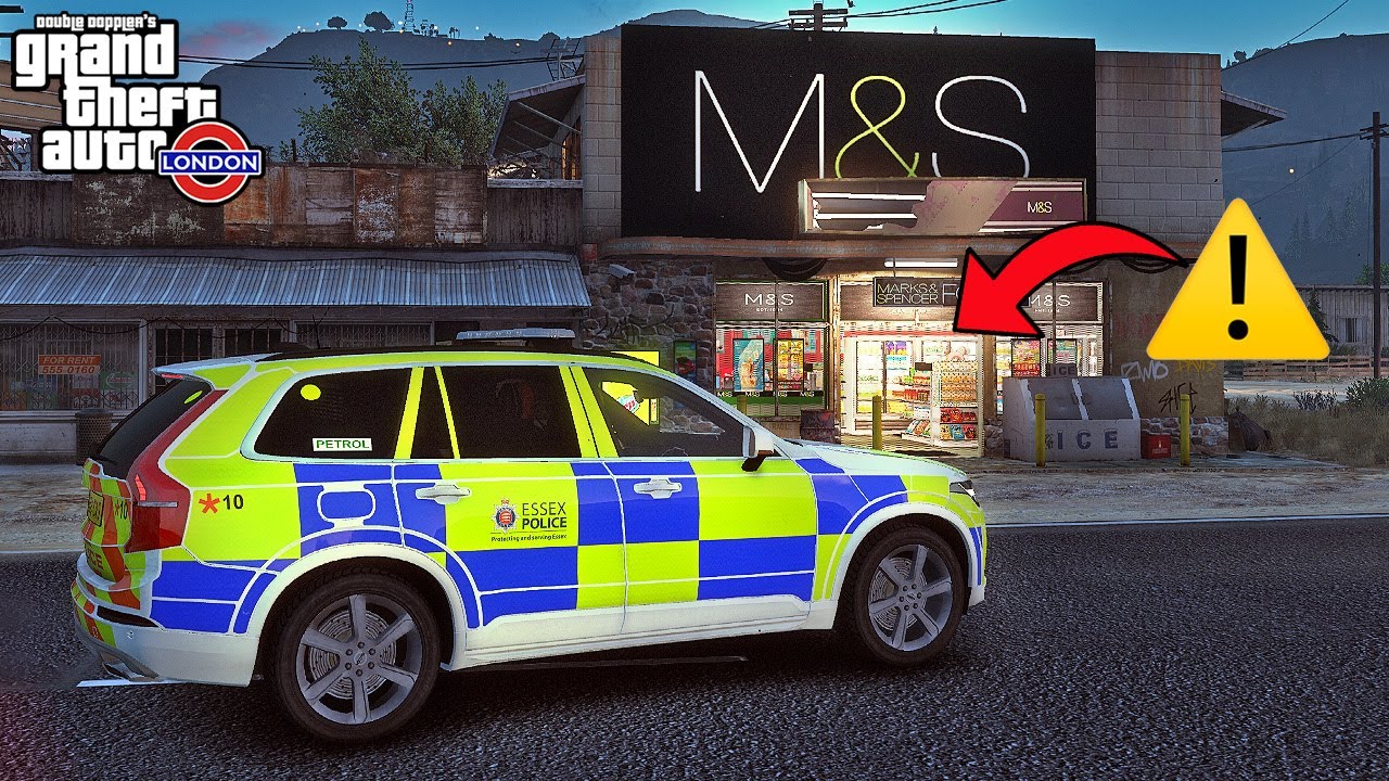 HUGE Machine Gun drawn at Corner Shop?! | GTA 5 UK Police LSPDFR Mod