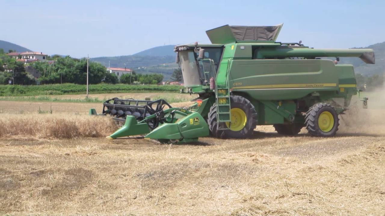 JOHN DEERE C670 trebbiatura grano 2016