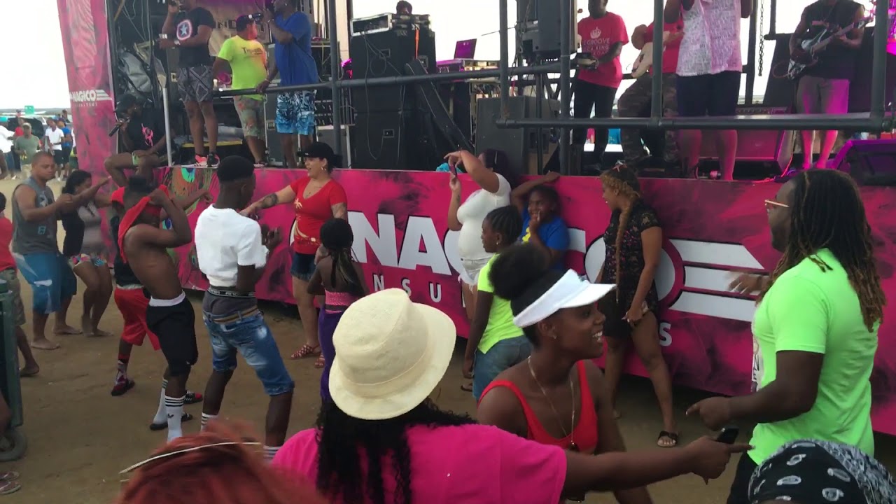Le Groove at Burning Monday Baby Beach 2018
