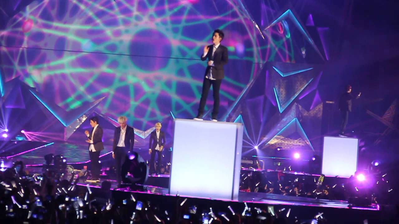 [FANCAM] 140601 EXO - Love Love Love @ The Lost Planet in HK