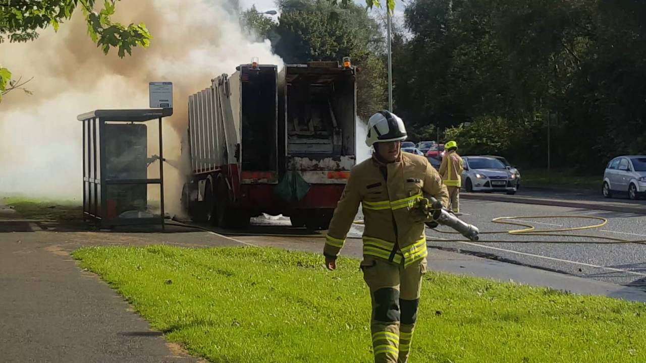 fire, fire engine, bin lorry, tanks