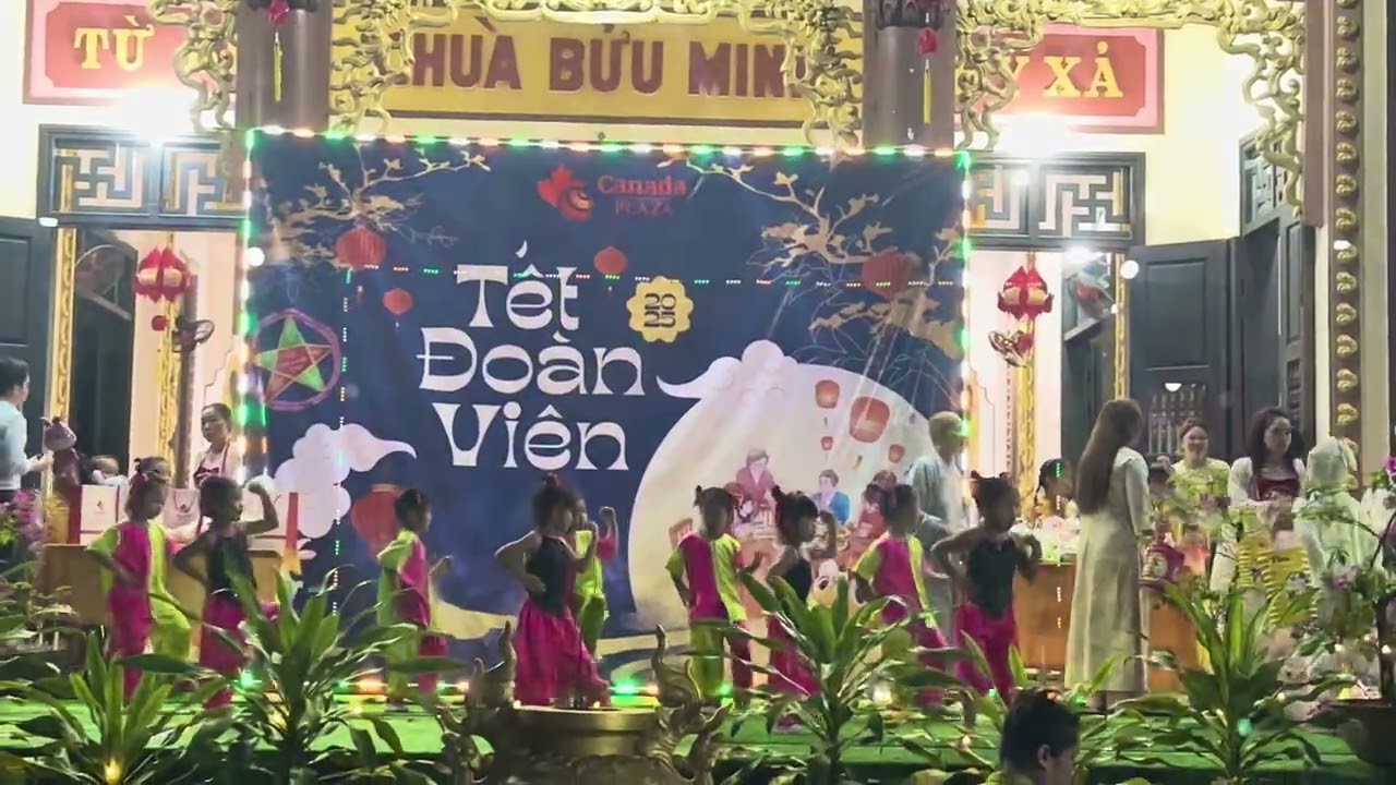 Linh Đan múa trung thu ở chùa Bửu Minh 2025
