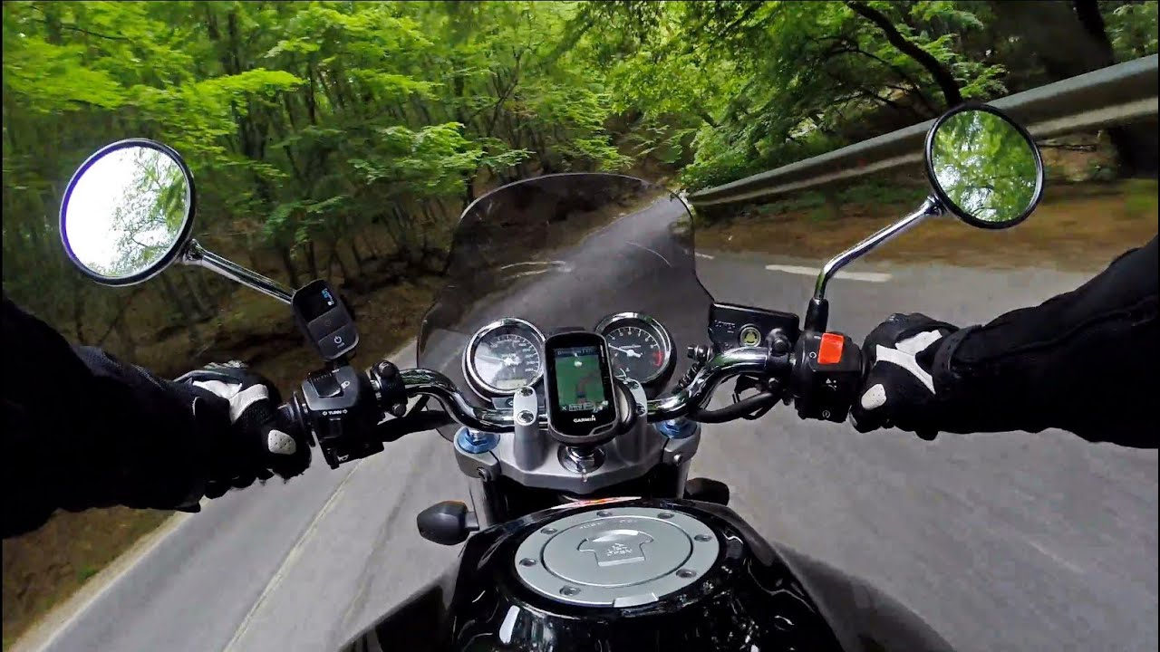Honda CB900F (Hornet 900) ride on twisty mountain roads