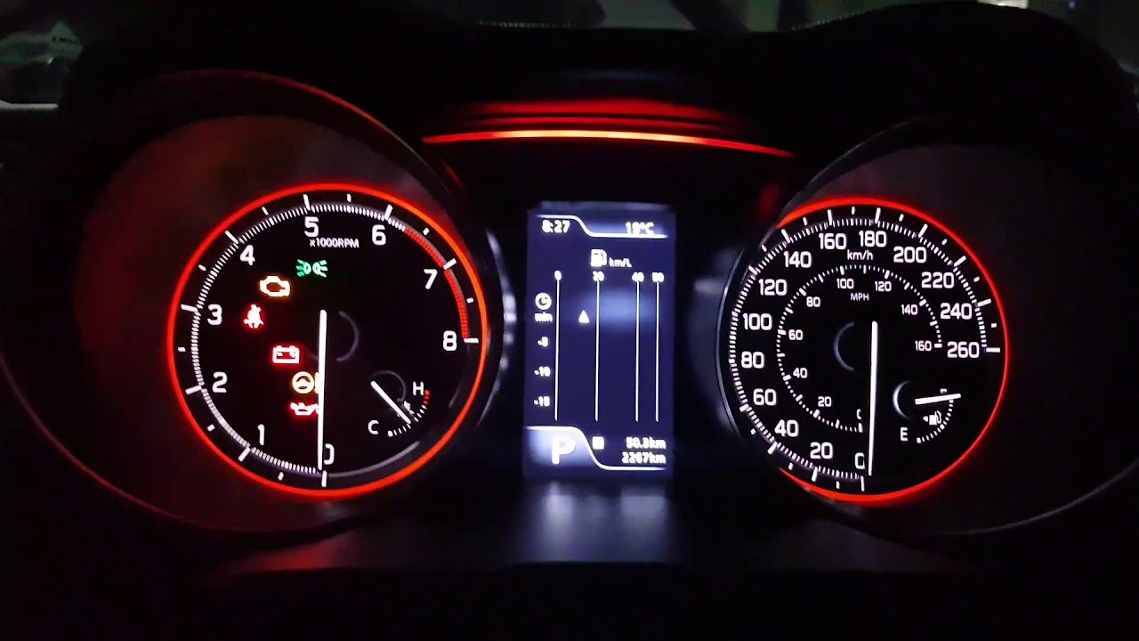 Suzuki Swift Sport 2019 - Interior, cluster, infoentretenimiento, etc
