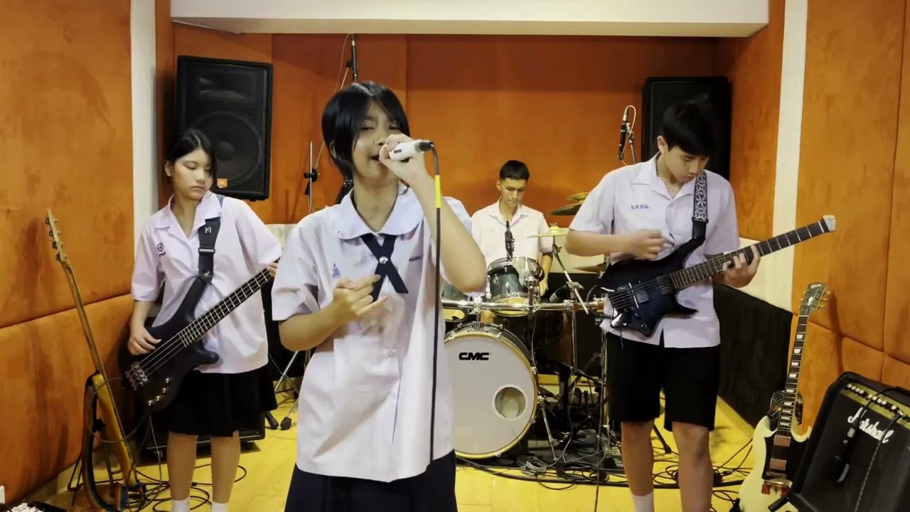 ความรักทำให้คนตาบอด  Cover By Happy Land