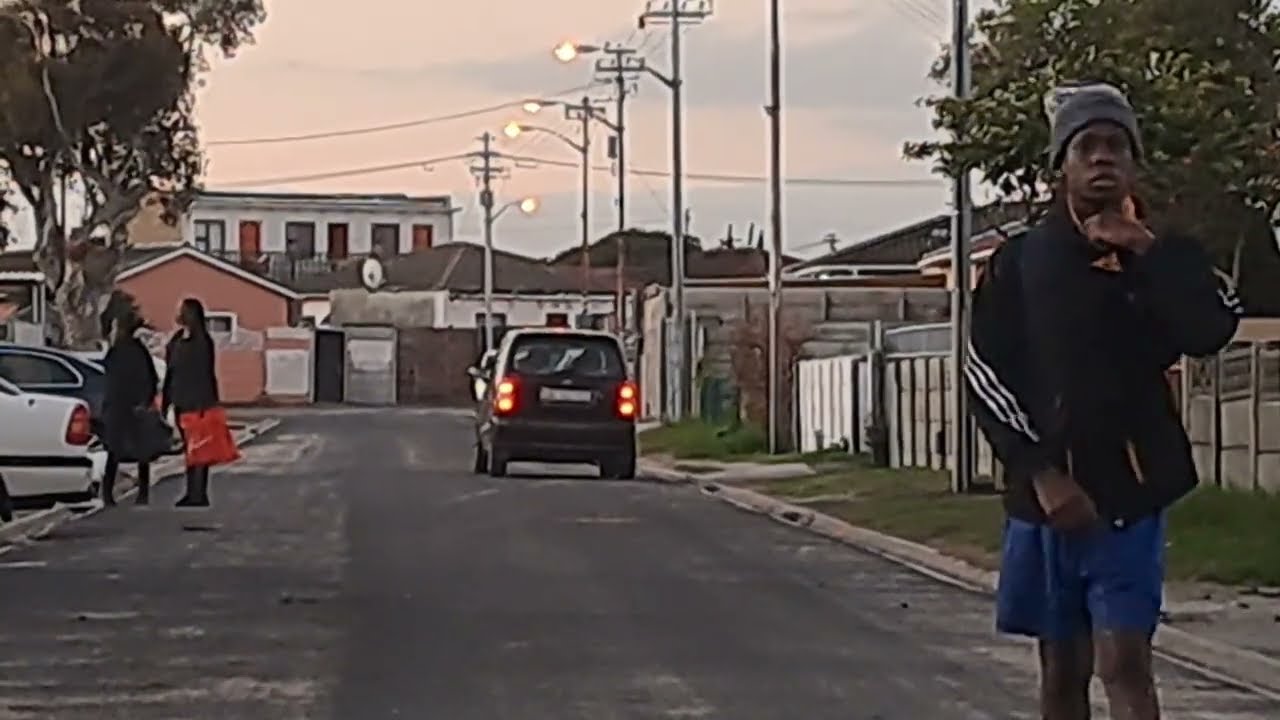 😁 BEYOND BELIEF, LIFE INSIDE BROOKLYN.♻️   [ WORST AREA ] Shocking. Cape Town.