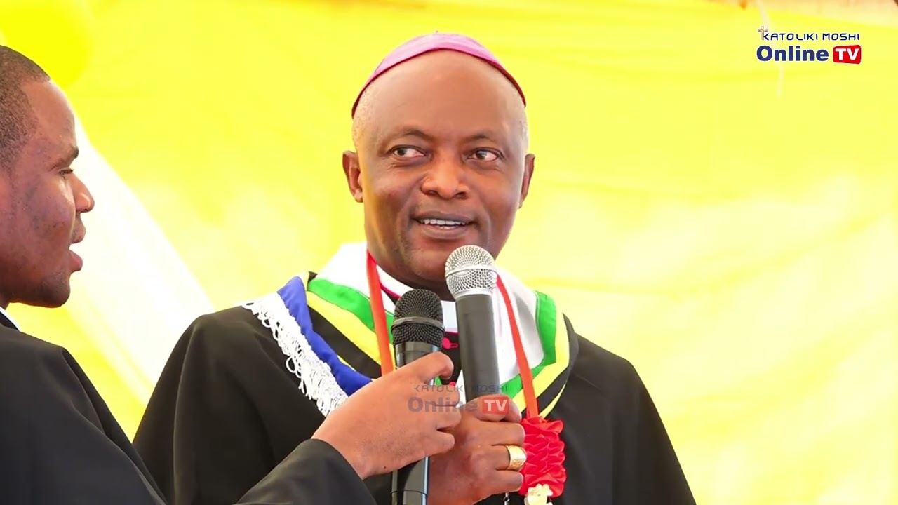 NENO LA MHA. ASKOFU PROSPER LYIMO KWA MARA YA KWANZA BAADA YA KUBUSU ARDHI YA JIMBO TEULE LA BARIADI
