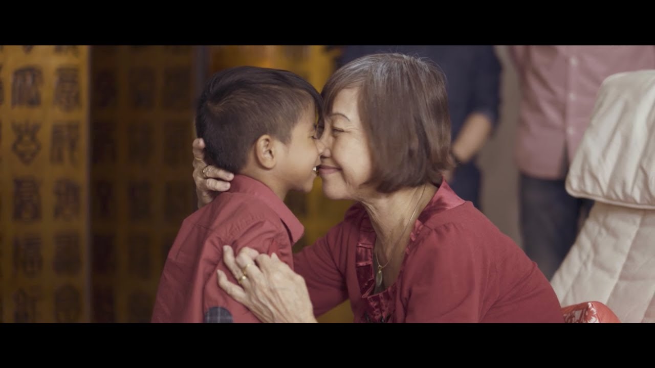 ”The Red Packet - 小红包“ A Chinese New Year 2017 short film